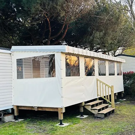 Mobil De Luxe La Reserve Gastes